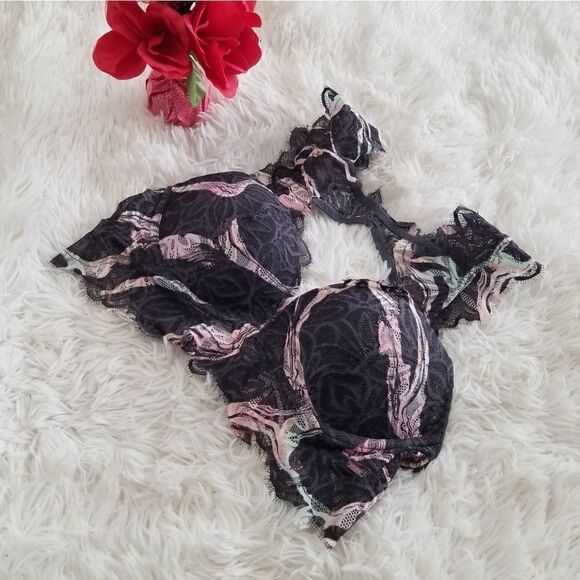 SMALL PINK Victoria's Secret Push Up Bralette - Picture 1 of 10